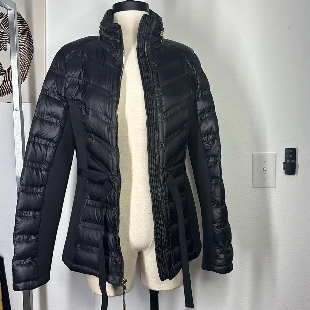 Michael Kors chevron quilted packable puffer  jacket size small